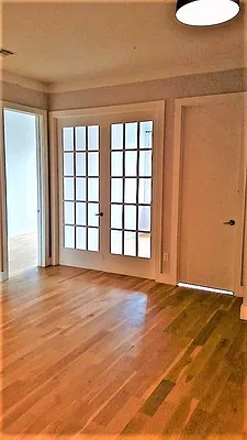 Rented by Space Link Realty | media 35