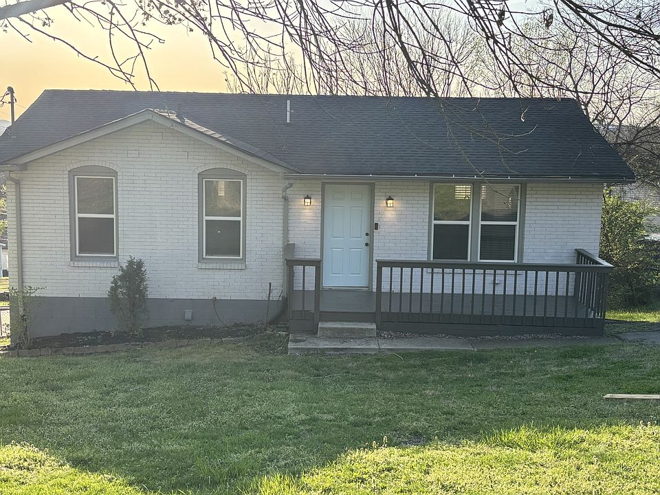 1st image of 2718 Oakwood Ave