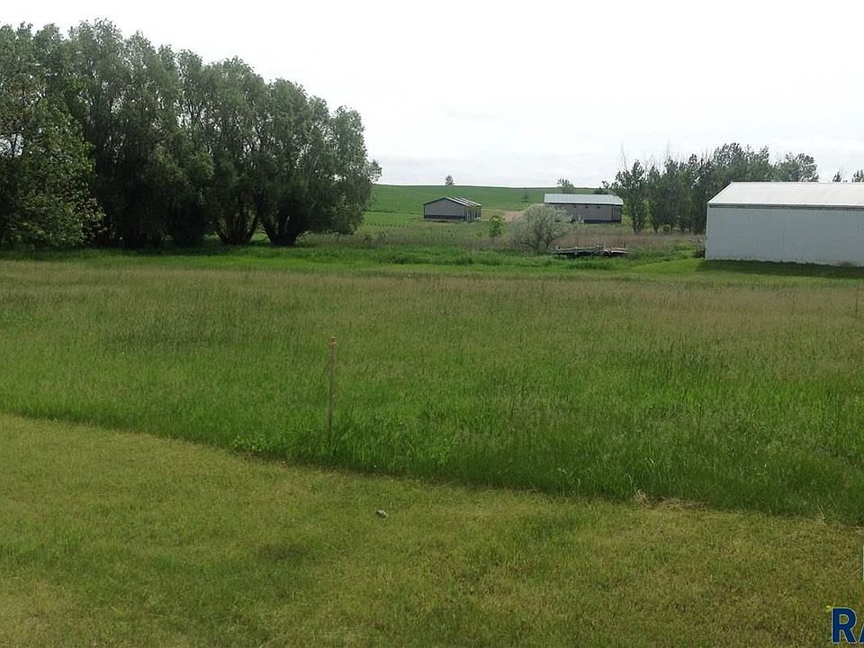 1st image of Wentworth Park Dr