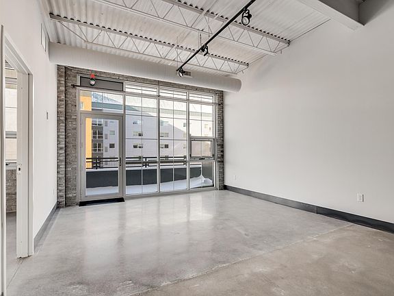 3rd image of 150 26th Ave SE #614
