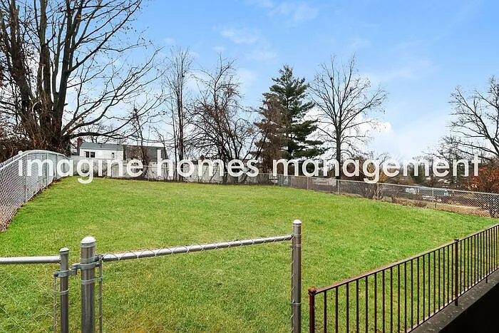 5545 Vogel Rd — Photo 12