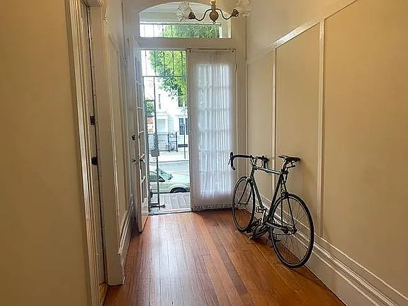 4th image of 2611 Folsom St #A
