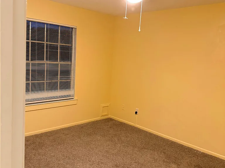 1715 Bentley Blvd — Photo 12