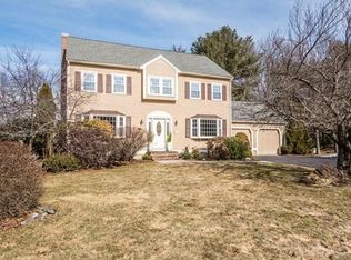 4 Greenbrier Dr, Westford, MA 01886