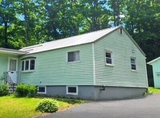 132 Apple Rd, Lewiston, ME 04240