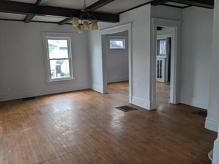 312 Harrison Ave — Photo 3