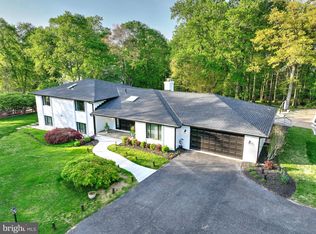 317 Springvale Rd, Great Falls, VA 22066