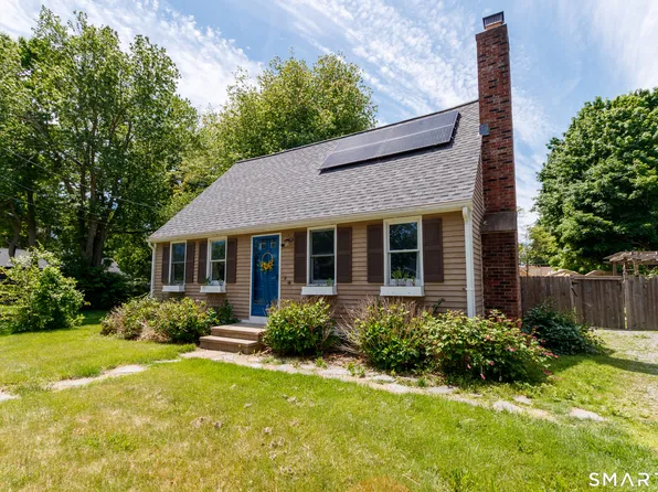 15 Bluff Avenue, Clinton, CT 06413