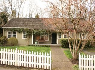 1766 Fern Pl, Lake Oswego, OR 97034