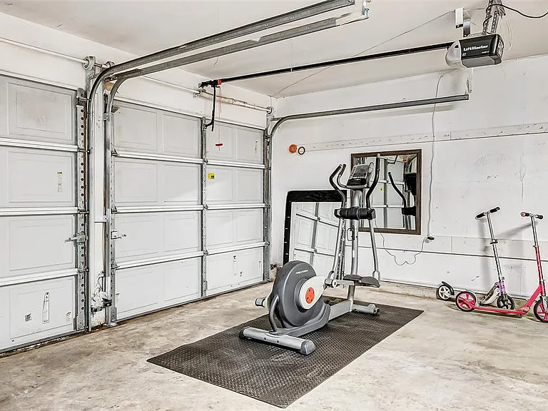 92 N Deerfoot Cir — Photo 41