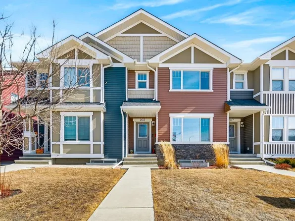 203 W Fireside Pkwy, Cochrane, AB T4C 0V8