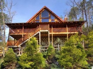 1008 Powdermill Rd, Gatlinburg, TN 37738