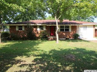 2003 La Salle Rd NW, Huntsville, AL 35810