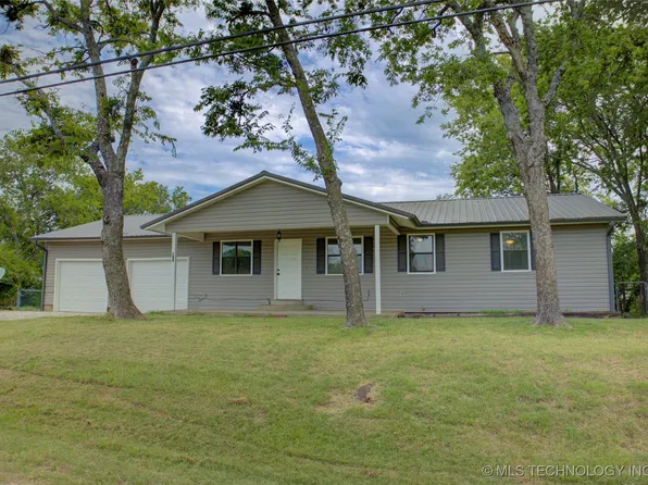 401 W 5th St, Beggs, OK 74421