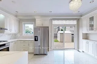 48 Goldenwood Cres — Photo 10
