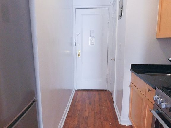 5th image of 152 E 84th St APT 3L