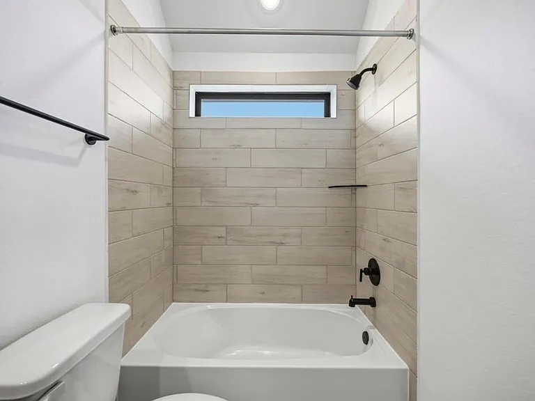 10326 Water Harbor Dr — Photo 20