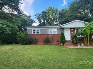 215 Mattoon St, Charlotte, NC 28216