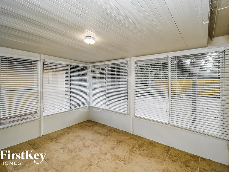 12342 Carriann Cove Trl S — Photo 8
