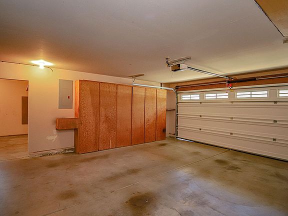 2nd image of 1353 Ryan Dr