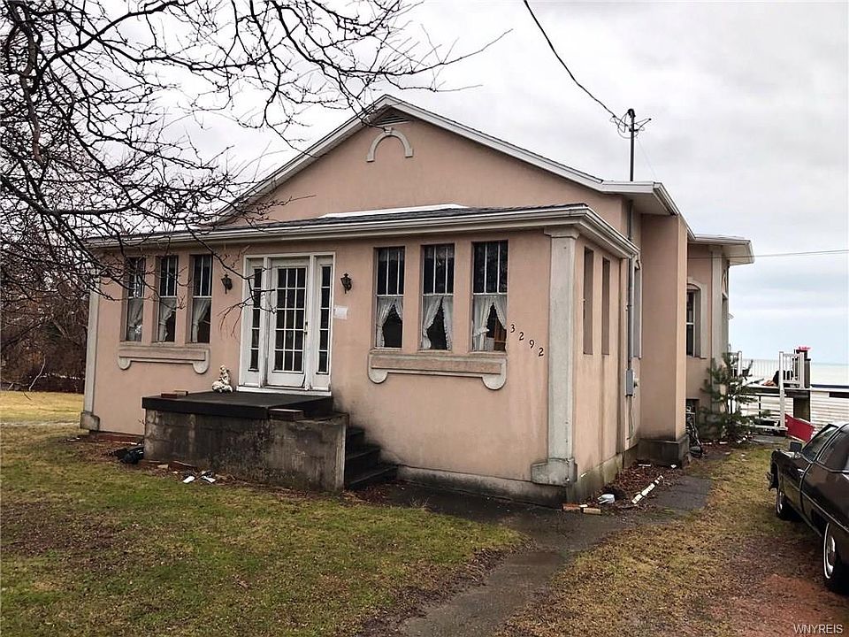 1st image of 3292 Lake Shore Dr E