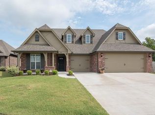 2512 W Winston St S, Broken Arrow, OK 74011