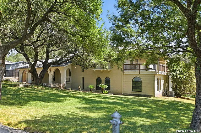 5 bed, 3.0 bath, 2814 sqft, $4,250 — Photo 2
