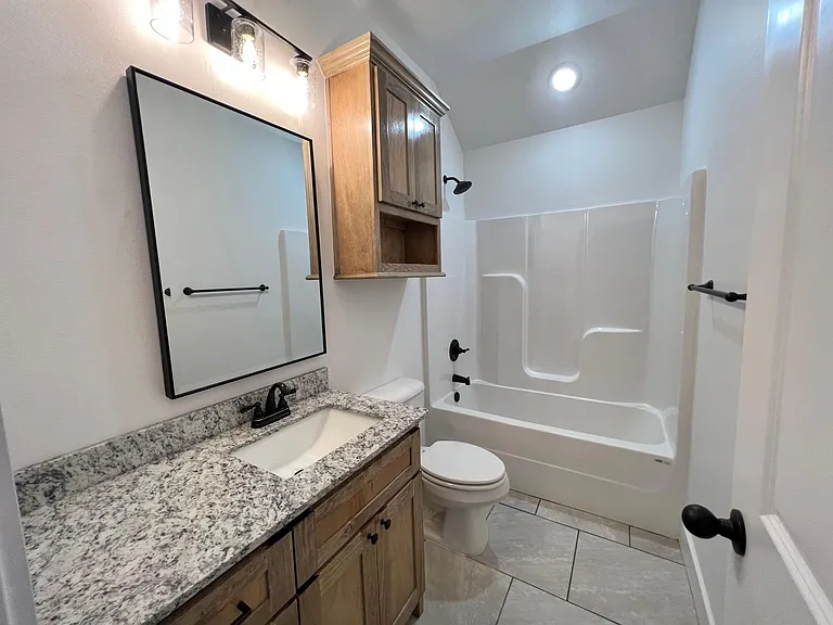 975 Sugar Pine St — Photo 16