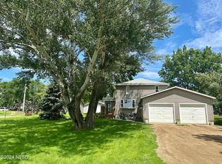 306 Burnstad Ave, Florence, SD 57235