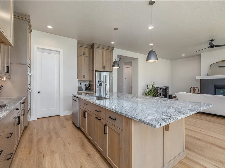 5562 S Zaivcla Ave — Photo 26