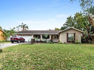 951 Apple Ln, Altamonte Springs, FL 32714