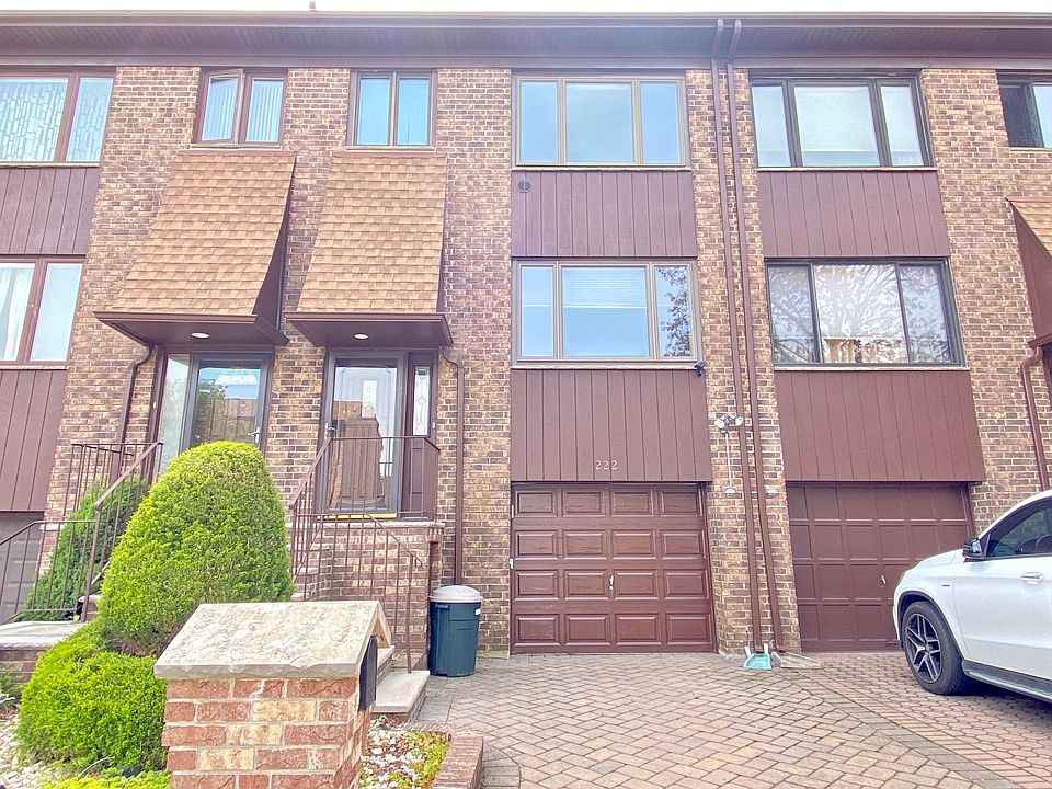 1st image of 222 Grasmere Dr