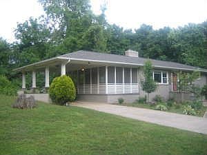 Beautiful House Great Lot