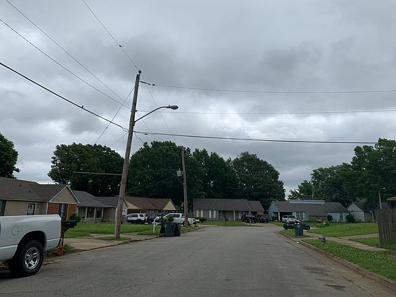 4th image of 5760 Jardin Pl