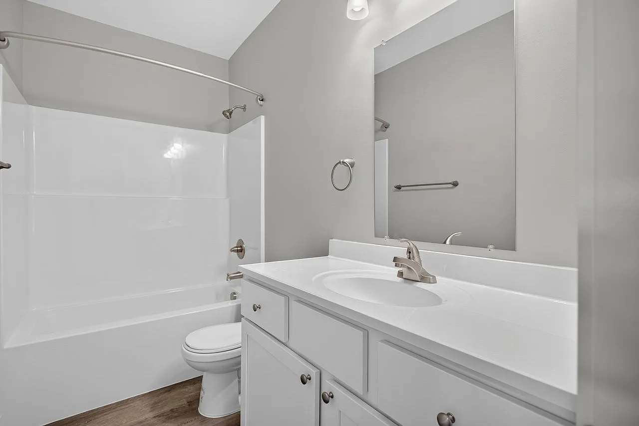 4 bed, 3.5 bath, 1800 sqft, $2,425 — Photo 4