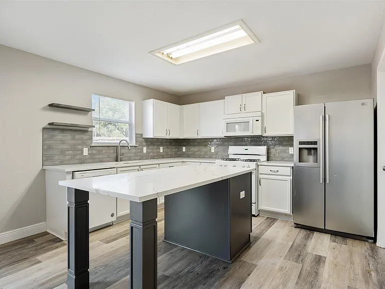 1809 Vanderhill Cv — Photo 13