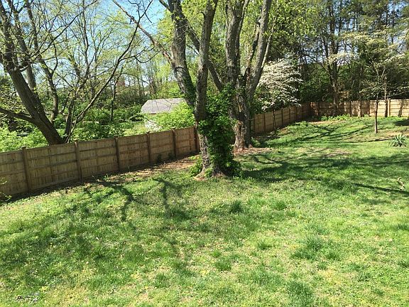 3rd image of 8013 Hayden Dr