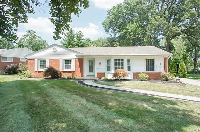 1003 Dovergate Dr photo 1