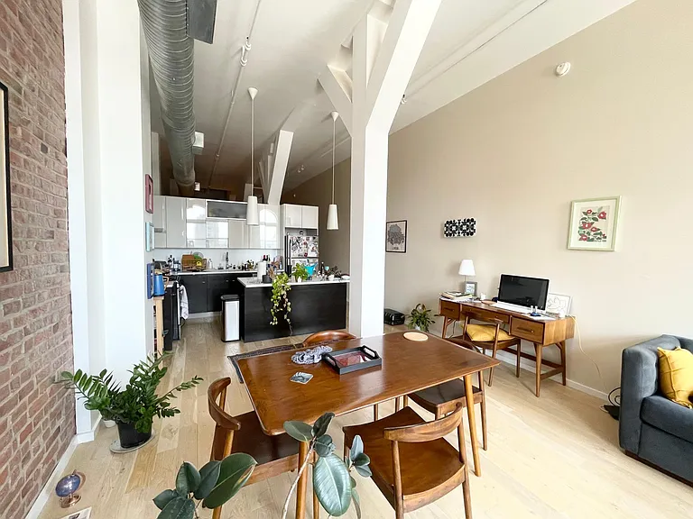 728 Market St #605 — Photo 35