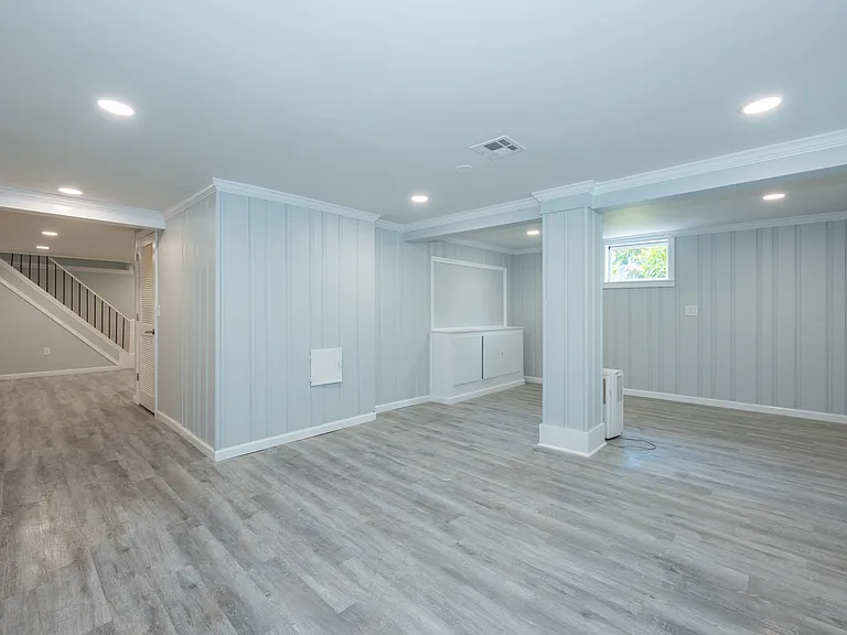 47 Pleasant Ave — Photo 34