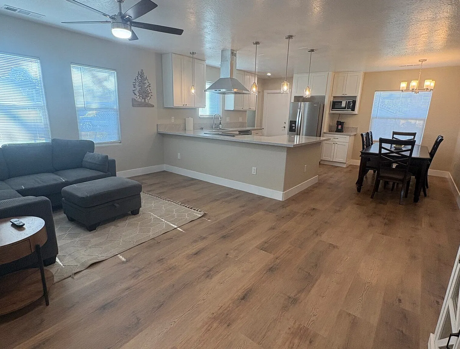3 bed, 1.0 bath, $5,134 — Photo 2