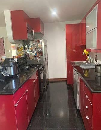 5th image of 1220 N Formosa Ave APT 1