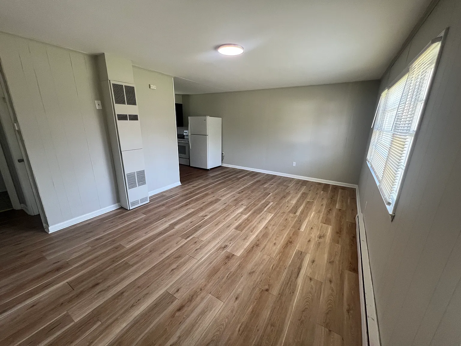 2 bed, 800 sqft, $995 — Photo 3