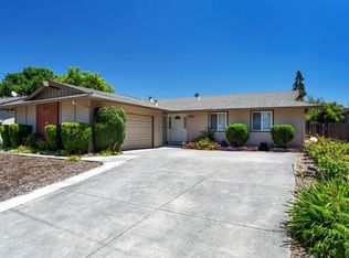 27 Rocca Dr, Petaluma, CA 94952