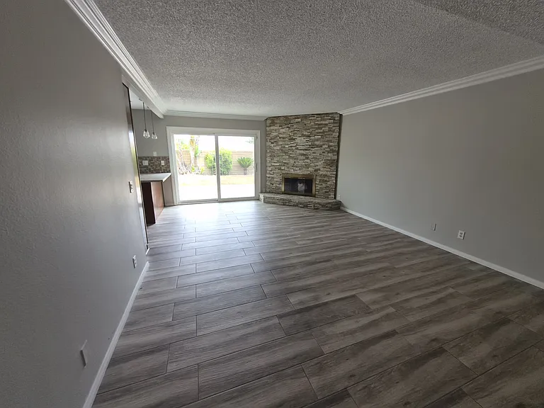 2944 Dee Ln — Photo 14