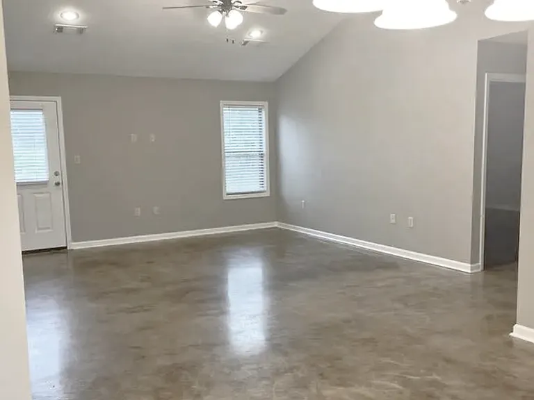 4832 Wildwood Ln — Photo 2