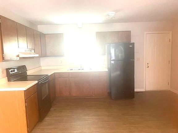 3rd image of 408 Memorial Park Dr APT I