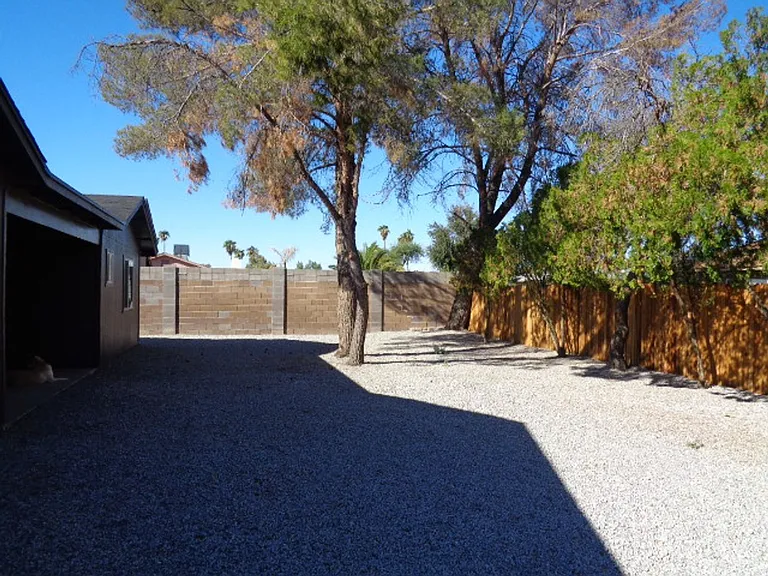 1846 W Portobello Ave — Photo 14