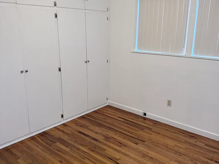 516 Claydelle Ave — Photo 5