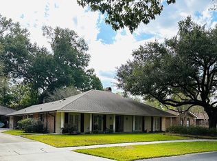1222 Louray Dr, Baton Rouge, LA 70808